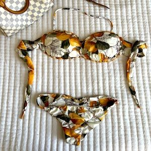Agua de Coco bikini set, mint condition M